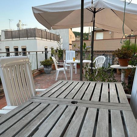 Notaria-Apartamento Y Estudio En Casco Antiguo, Al Lado De Playa, Rambla Y Monasterio, Con Acceso A Terraza Ajardinada Sant Feliu de Guíxols Buitenkant foto
