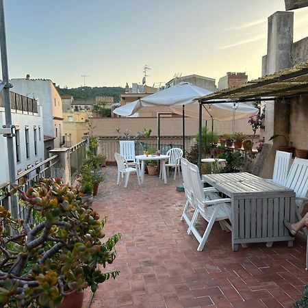 Notaria-Apartamento Y Estudio En Casco Antiguo, Al Lado De Playa, Rambla Y Monasterio, Con Acceso A Terraza Ajardinada Sant Feliu de Guíxols Buitenkant foto