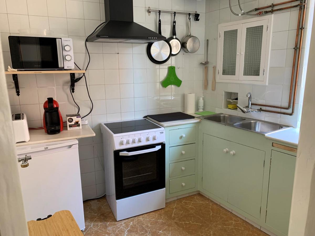 Notaria-Apartamento Y Estudio En Casco Antiguo, Al Lado De Playa, Rambla Y Monasterio, Con Acceso A Terraza Ajardinada Sant Feliu de Guíxols Buitenkant foto