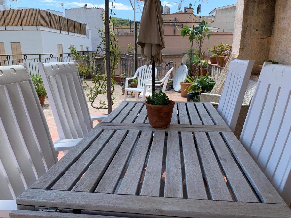Notaria-Apartamento Y Estudio En Casco Antiguo, Al Lado De Playa, Rambla Y Monasterio, Con Acceso A Terraza Ajardinada Sant Feliu de Guíxols Buitenkant foto
