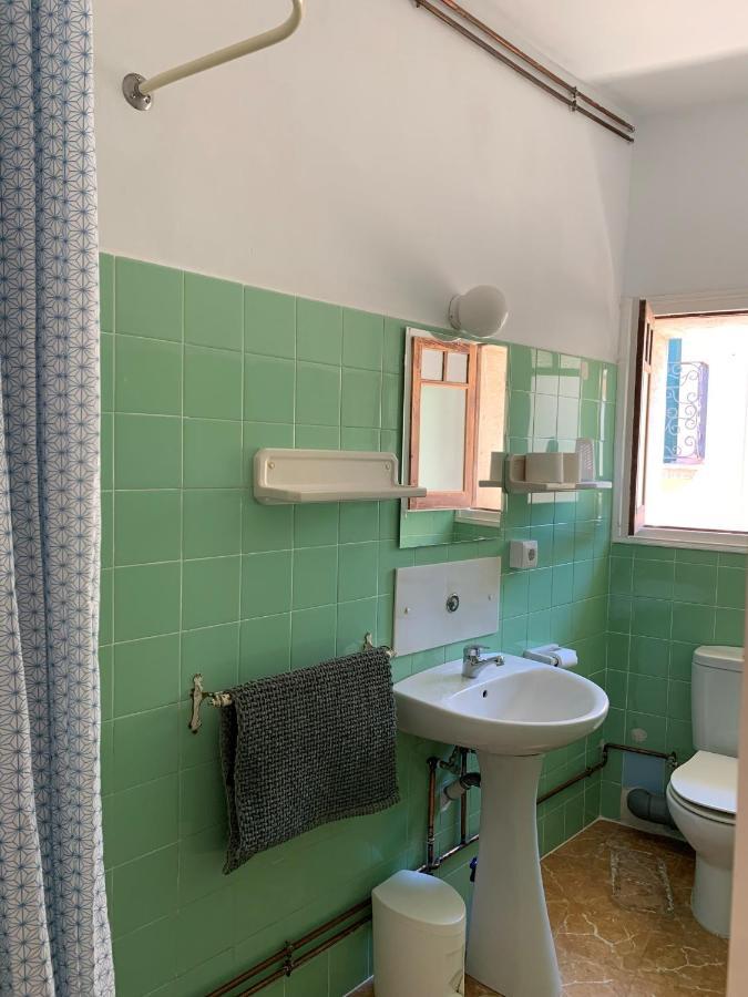 Notaria-Apartamento Y Estudio En Casco Antiguo, Al Lado De Playa, Rambla Y Monasterio, Con Acceso A Terraza Ajardinada Sant Feliu de Guíxols Buitenkant foto