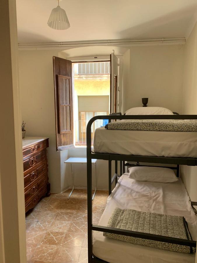 Notaria-Apartamento Y Estudio En Casco Antiguo, Al Lado De Playa, Rambla Y Monasterio, Con Acceso A Terraza Ajardinada Sant Feliu de Guíxols Buitenkant foto