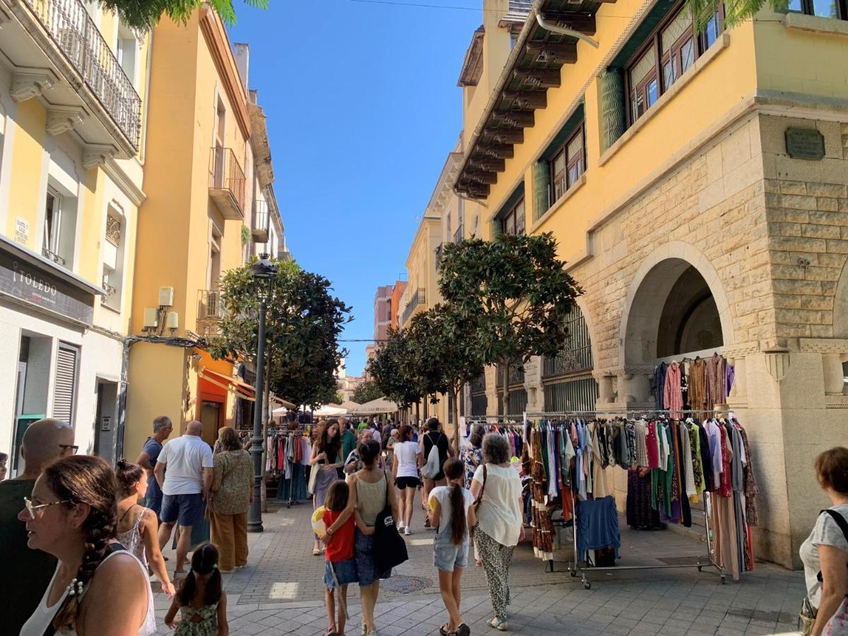 Notaria-Apartamento Y Estudio En Casco Antiguo, Al Lado De Playa, Rambla Y Monasterio, Con Acceso A Terraza Ajardinada Sant Feliu de Guíxols Buitenkant foto