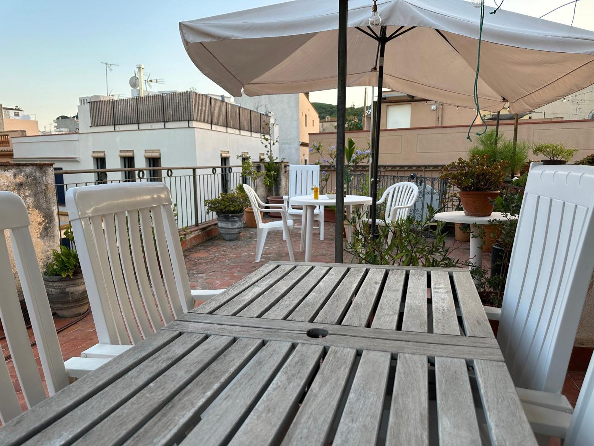 Notaria-Apartamento Y Estudio En Casco Antiguo, Al Lado De Playa, Rambla Y Monasterio, Con Acceso A Terraza Ajardinada Sant Feliu de Guíxols Buitenkant foto