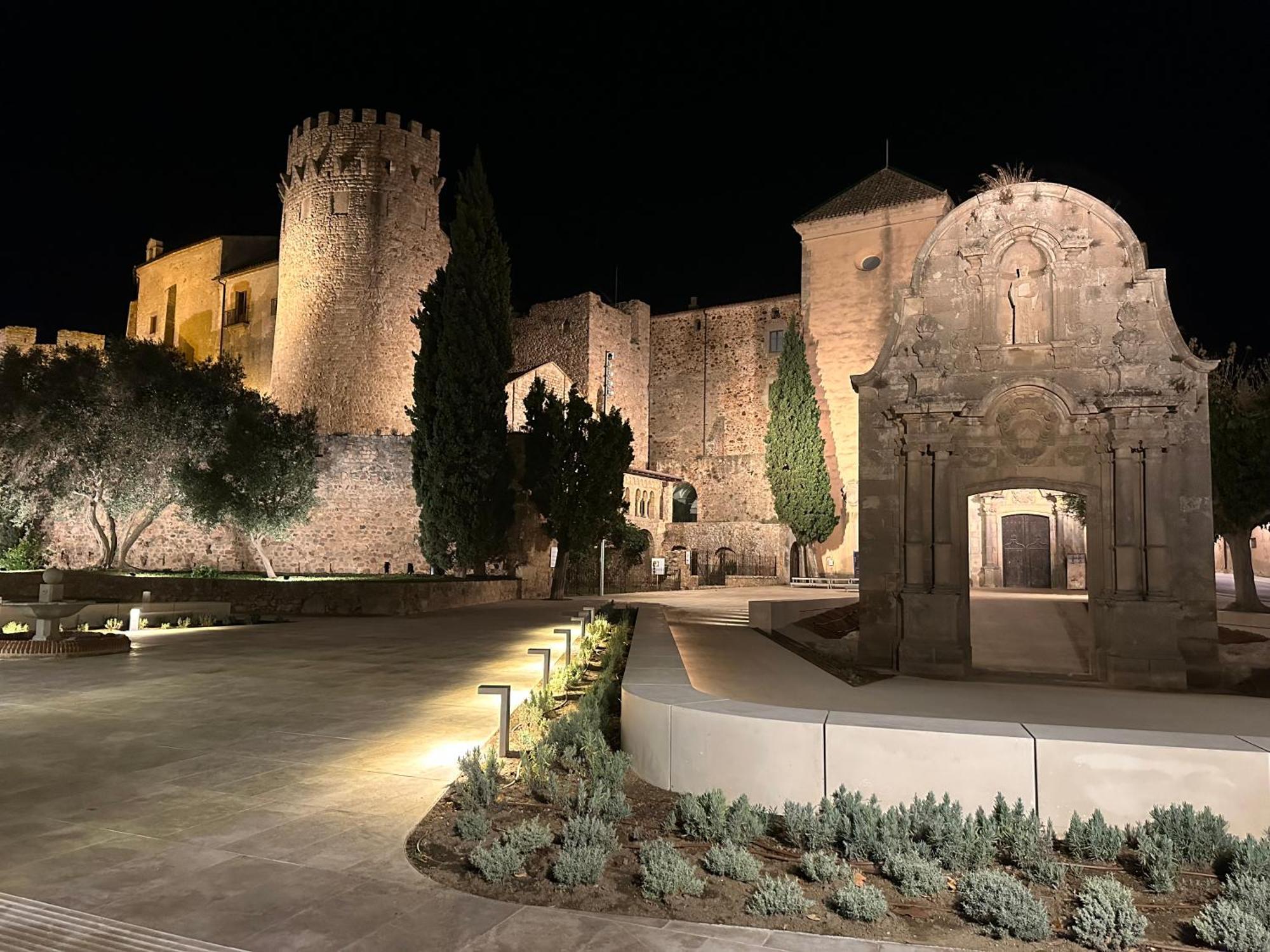 Notaria-Apartamento Y Estudio En Casco Antiguo, Al Lado De Playa, Rambla Y Monasterio, Con Acceso A Terraza Ajardinada Sant Feliu de Guíxols Buitenkant foto