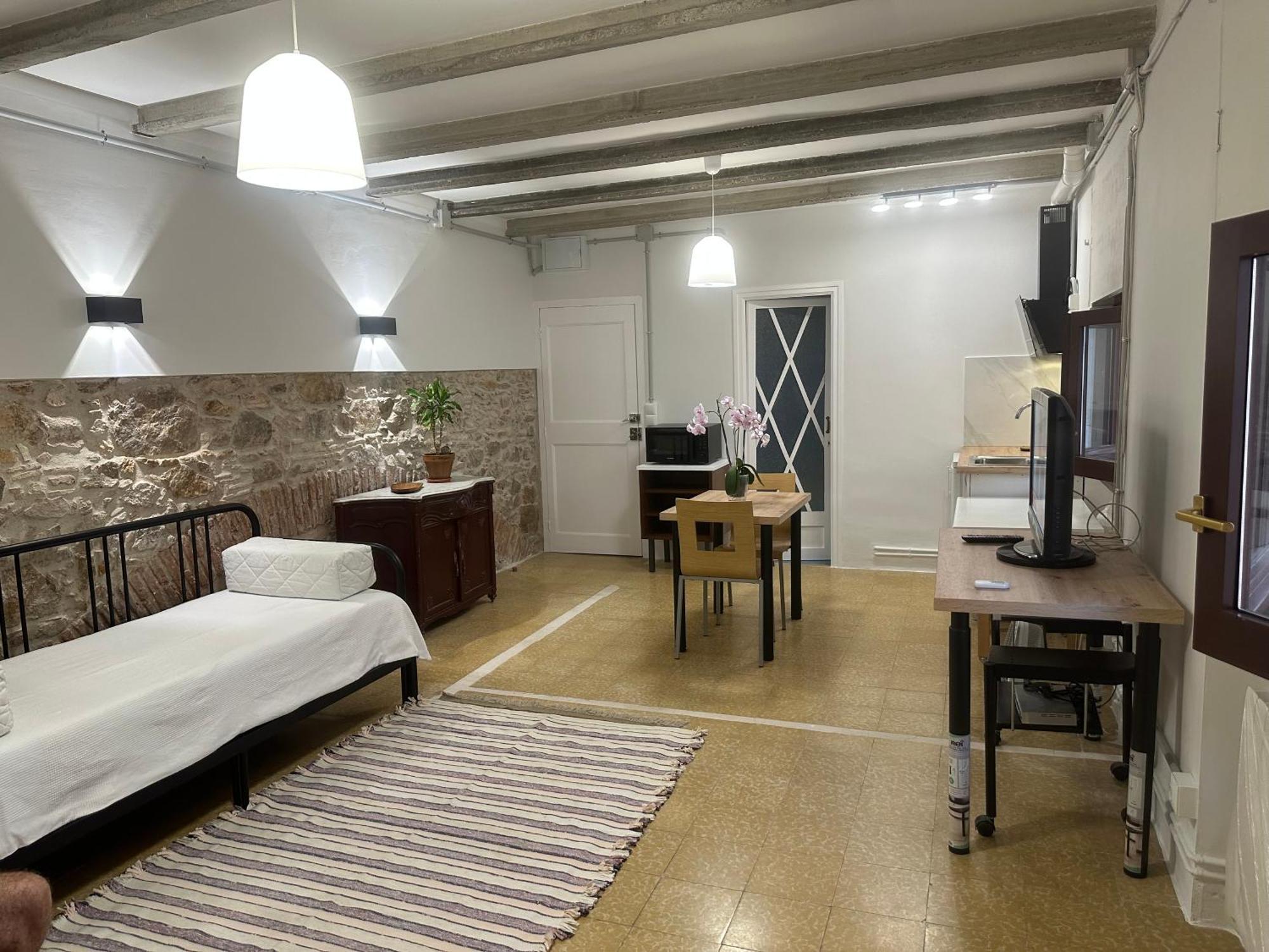 Notaria-Apartamento Y Estudio En Casco Antiguo, Al Lado De Playa, Rambla Y Monasterio, Con Acceso A Terraza Ajardinada Sant Feliu de Guíxols Buitenkant foto