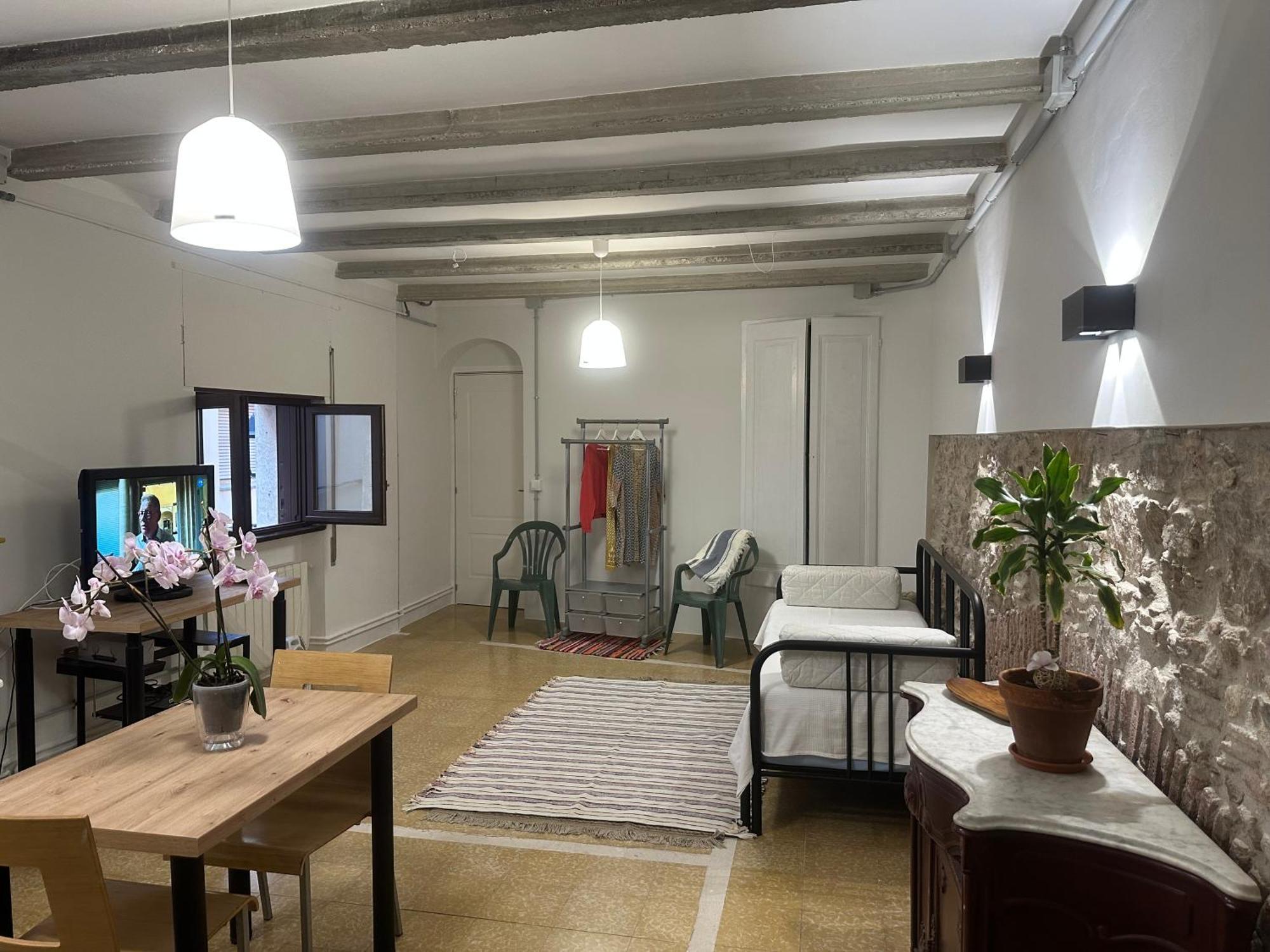 Notaria-Apartamento Y Estudio En Casco Antiguo, Al Lado De Playa, Rambla Y Monasterio, Con Acceso A Terraza Ajardinada Sant Feliu de Guíxols Buitenkant foto