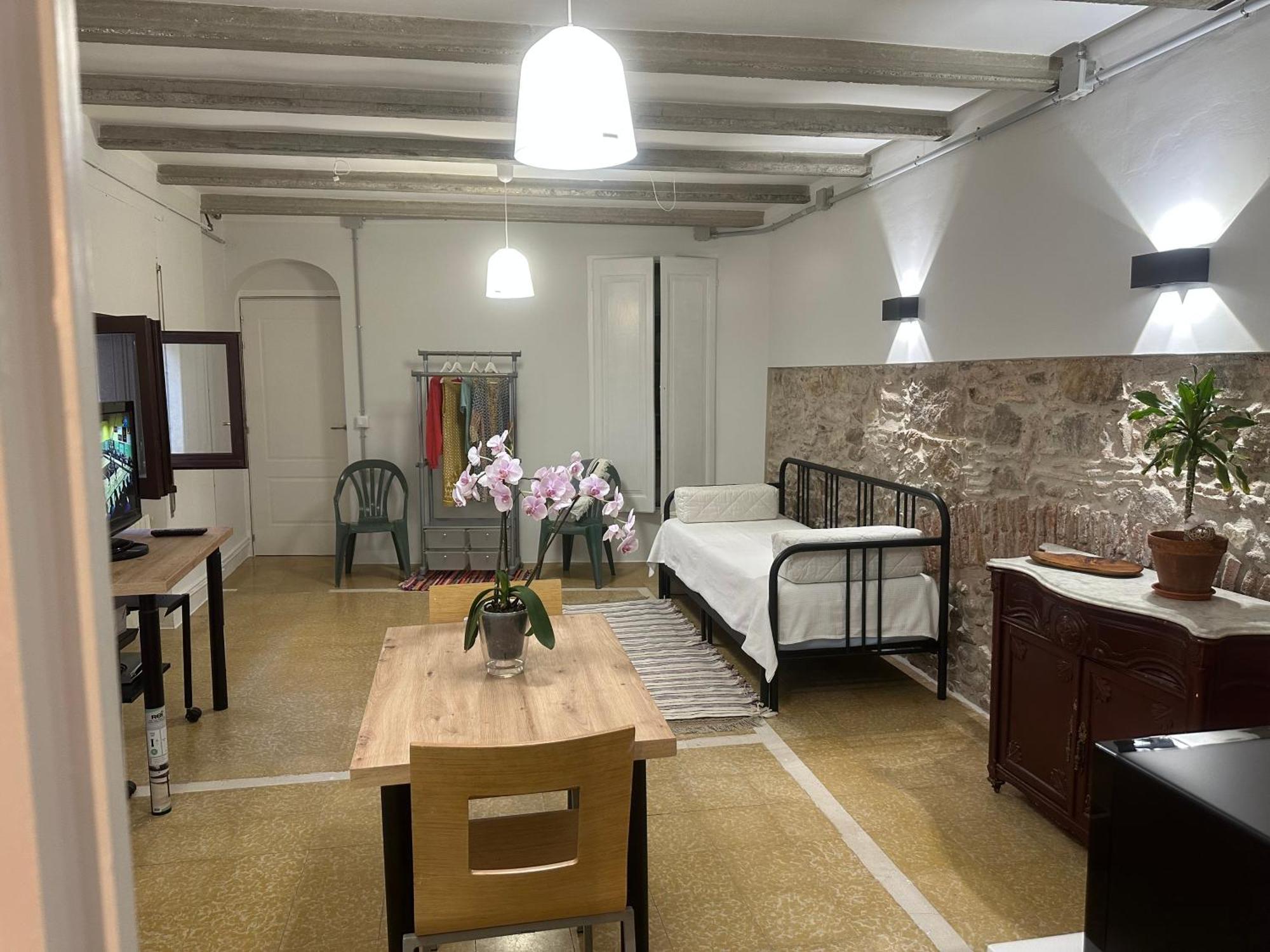 Notaria-Apartamento Y Estudio En Casco Antiguo, Al Lado De Playa, Rambla Y Monasterio, Con Acceso A Terraza Ajardinada Sant Feliu de Guíxols Buitenkant foto
