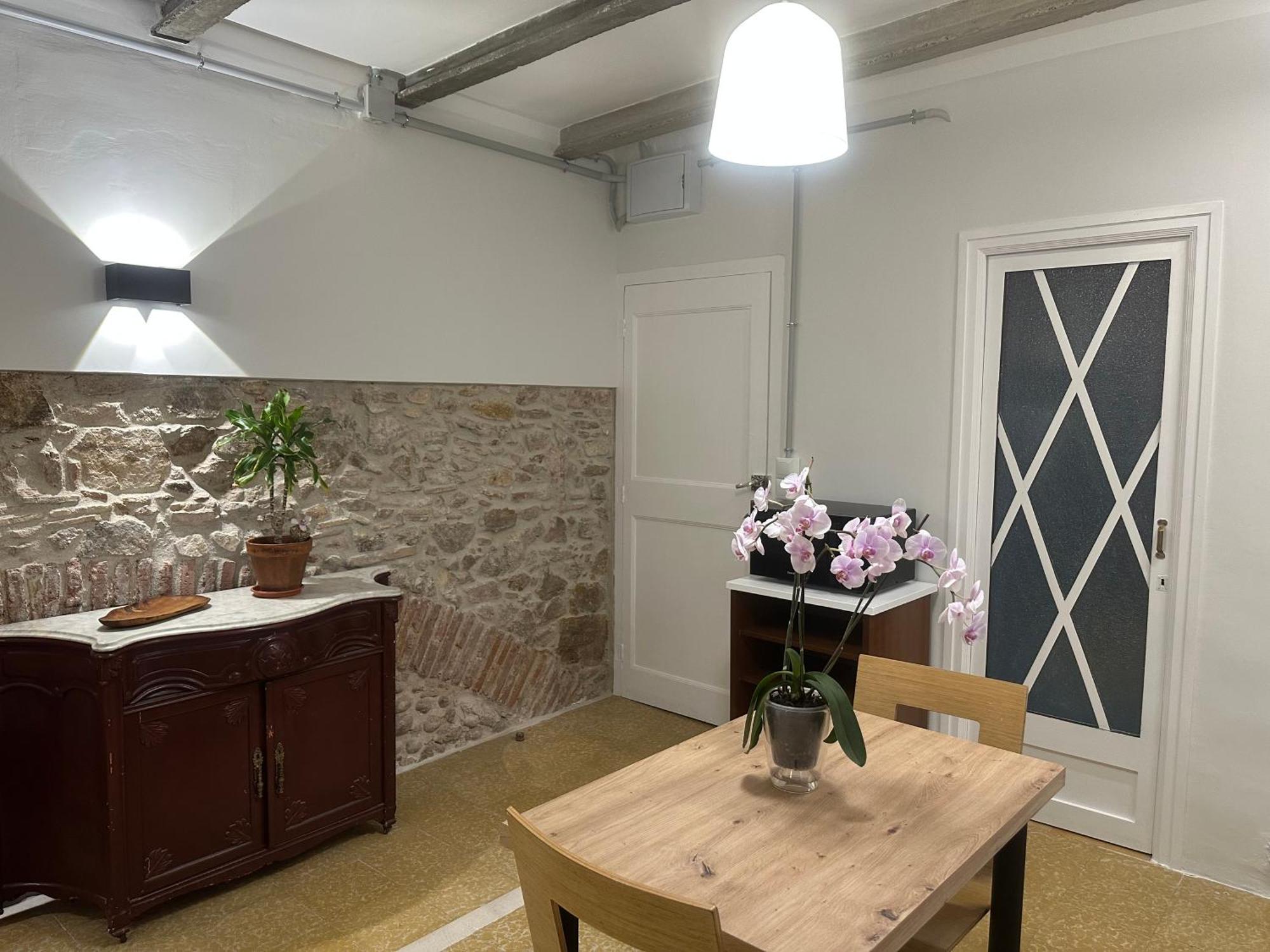 Notaria-Apartamento Y Estudio En Casco Antiguo, Al Lado De Playa, Rambla Y Monasterio, Con Acceso A Terraza Ajardinada Sant Feliu de Guíxols Buitenkant foto